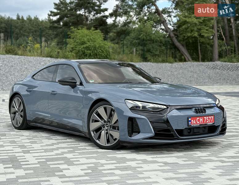 Купе Audi RS e-tron GT 2021 в Буковеле