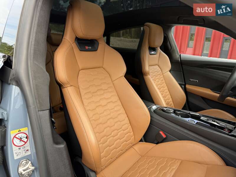 Купе Audi RS e-tron GT 2021 в Буковеле