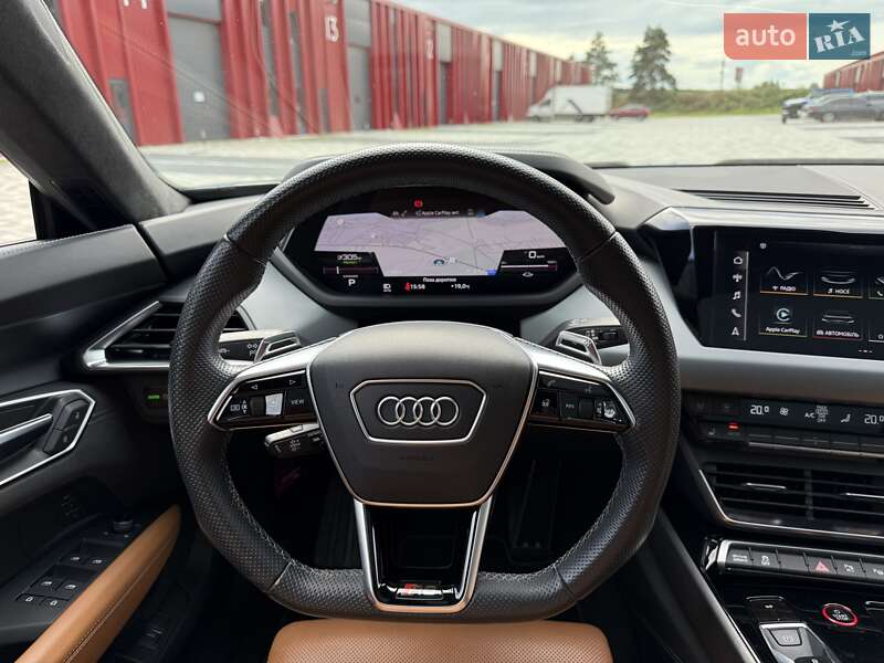 Купе Audi RS e-tron GT 2021 в Буковеле
