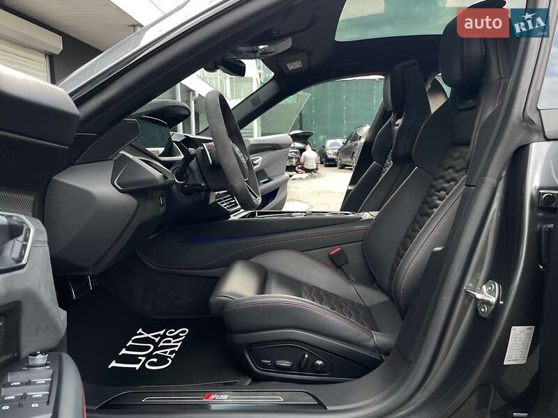 Купе Audi RS e-tron GT 2022 в Києві