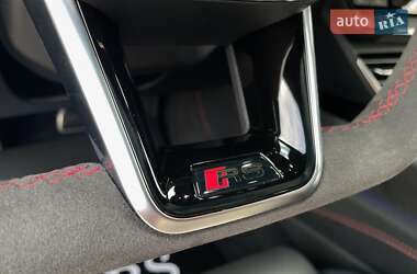 Купе Audi RS e-tron GT 2022 в 