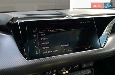 Купе Audi RS e-tron GT 2022 в 