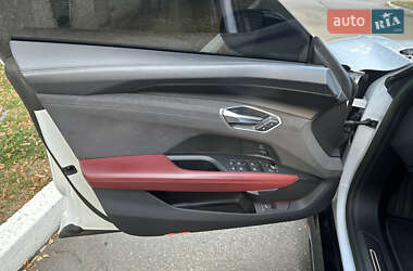 Купе Audi RS e-tron GT 2022 в 