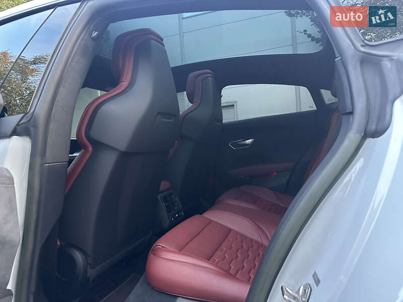 Купе Audi RS e-tron GT 2022 в Дніпрі