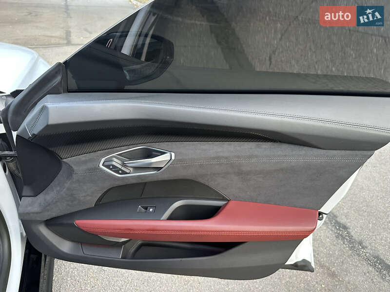 Купе Audi RS e-tron GT 2022 в Дніпрі