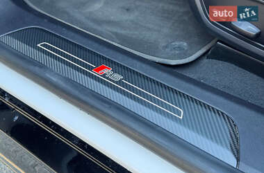 Купе Audi RS e-tron GT 2024 в 
