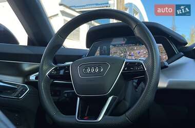 Купе Audi RS e-tron GT 2023 в 