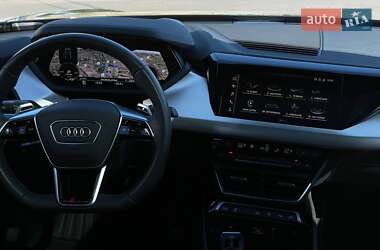 Купе Audi RS e-tron GT 2023 в 