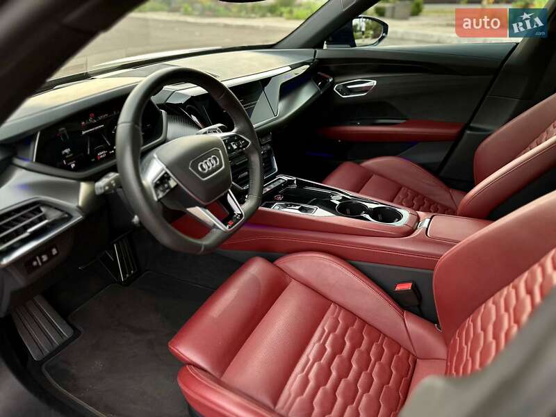 Купе Audi RS e-tron GT 2022 в Кривом Роге