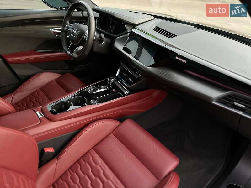 Купе Audi RS e-tron GT 2022 в Кривом Роге