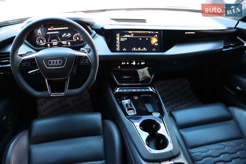 Купе Audi RS e-tron GT 2021 в Львові