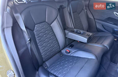Купе Audi RS e-tron GT 2021 в 