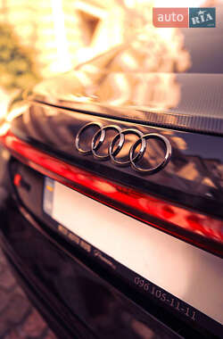 Купе Audi RS e-tron GT 2021 в 