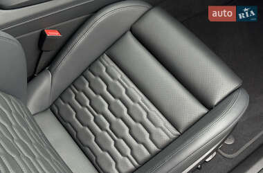 Купе Audi RS e-tron GT 2024 в 