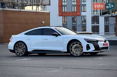 Купе Audi RS e-tron GT 2024 в Киеве