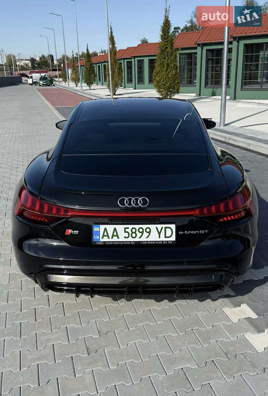 Купе Audi RS e-tron GT 2024 в Києві фото 10 Купе Audi RS e-tron GT 2024 в Києві