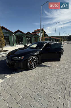Купе Audi RS e-tron GT 2024 в 