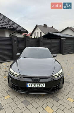 Купе Audi RS e-tron GT 2021 в 
