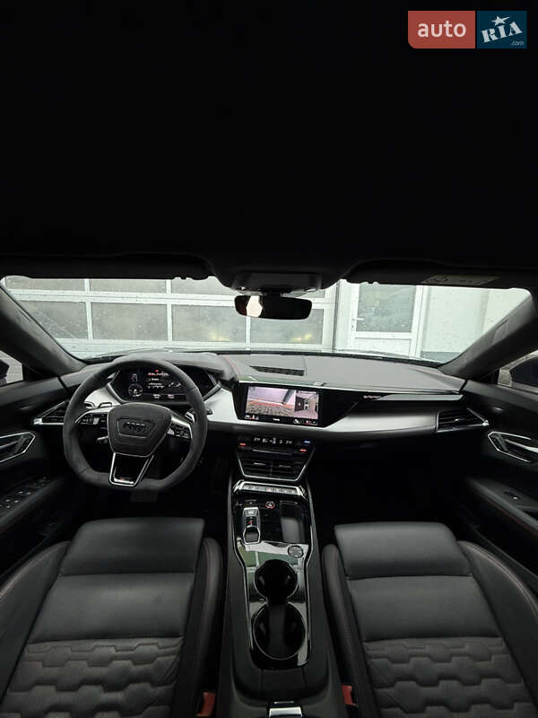 Купе Audi RS e-tron GT 2021 в Коломиї