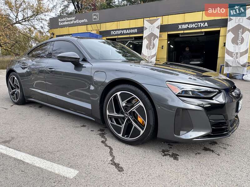 Купе Audi RS e-tron GT 2024 в Дніпрі