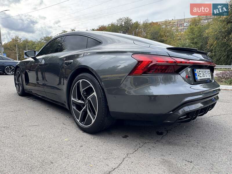 Купе Audi RS e-tron GT 2024 в Дніпрі