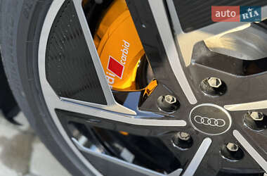 Купе Audi RS e-tron GT 2024 в 