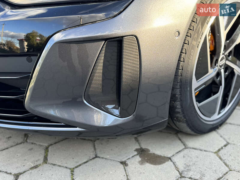 Купе Audi RS e-tron GT 2024 в Тернополе