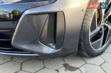 Купе Audi RS e-tron GT 2024 в 