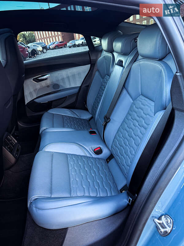 Купе Audi RS e-tron GT 2021 в Дніпрі