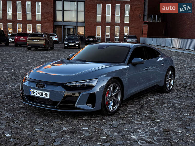 Купе Audi RS e-tron GT 2021 в Дніпрі