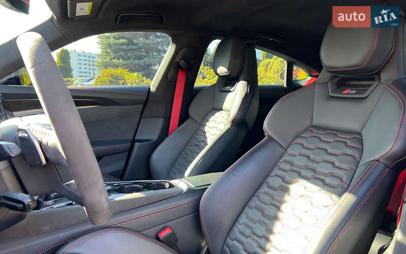 Купе Audi RS e-tron GT 2021 в Львові