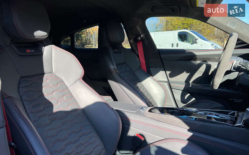 Купе Audi RS e-tron GT 2021 в Львові