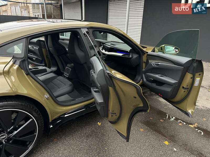 Купе Audi RS e-tron GT 2021 в Киеве фото 85 Купе Audi RS e-tron GT 2021 в Киеве