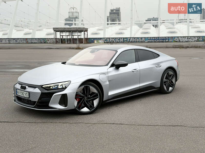 Купе Audi RS e-tron GT 2022 в Києві