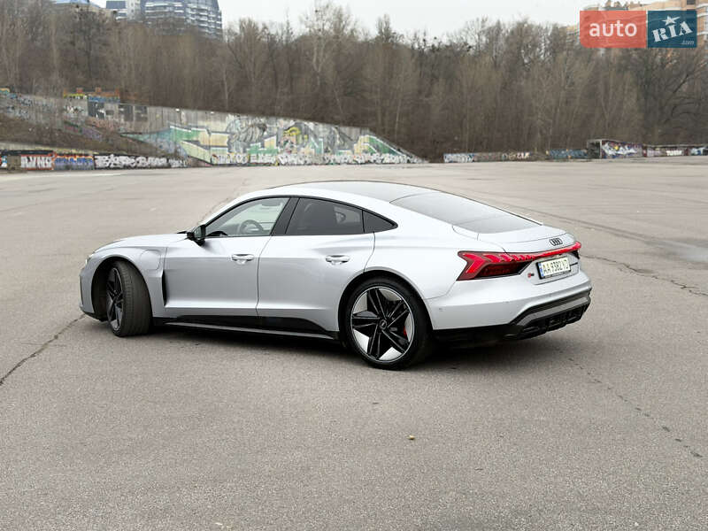Купе Audi RS e-tron GT 2022 в Києві
