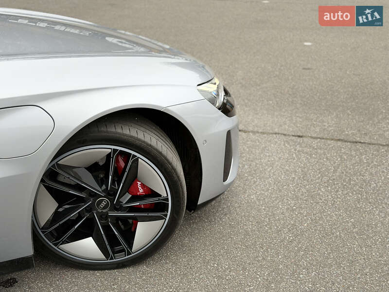 Купе Audi RS e-tron GT 2022 в Києві