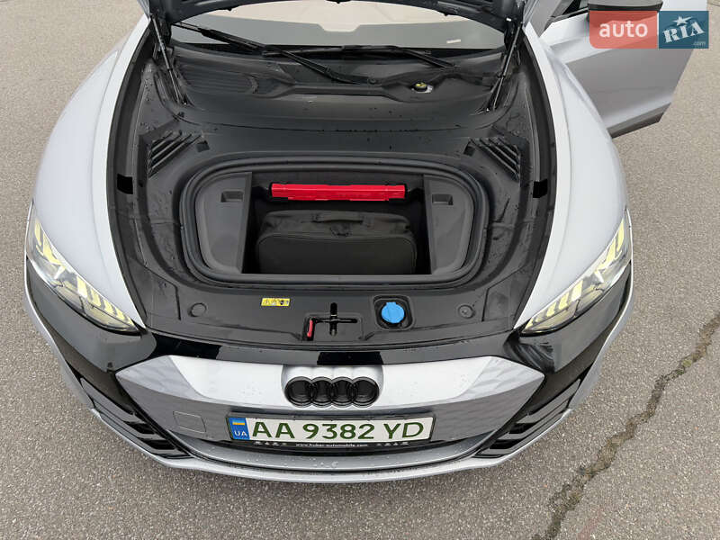 Купе Audi RS e-tron GT 2022 в Києві