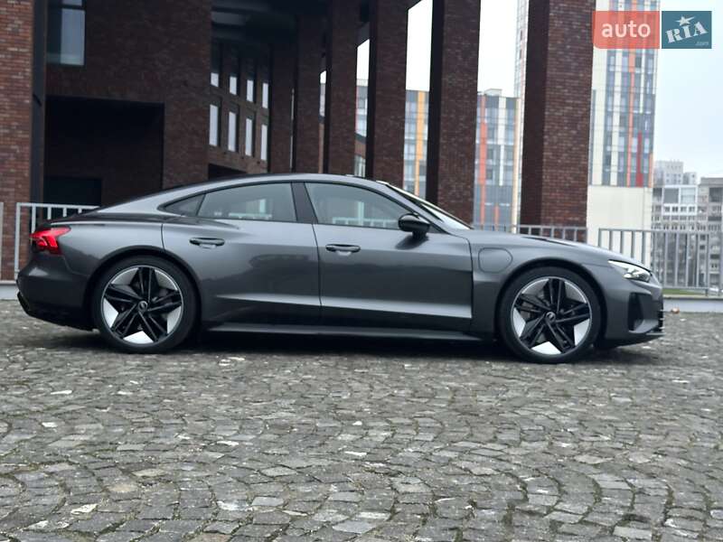 Купе Audi RS e-tron GT 2023 в Днепре