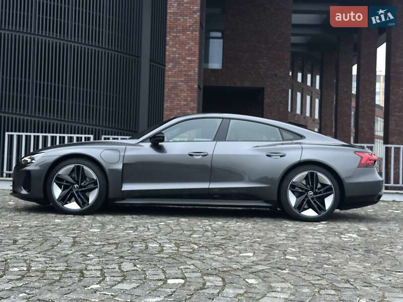 Купе Audi RS e-tron GT 2023 в Днепре