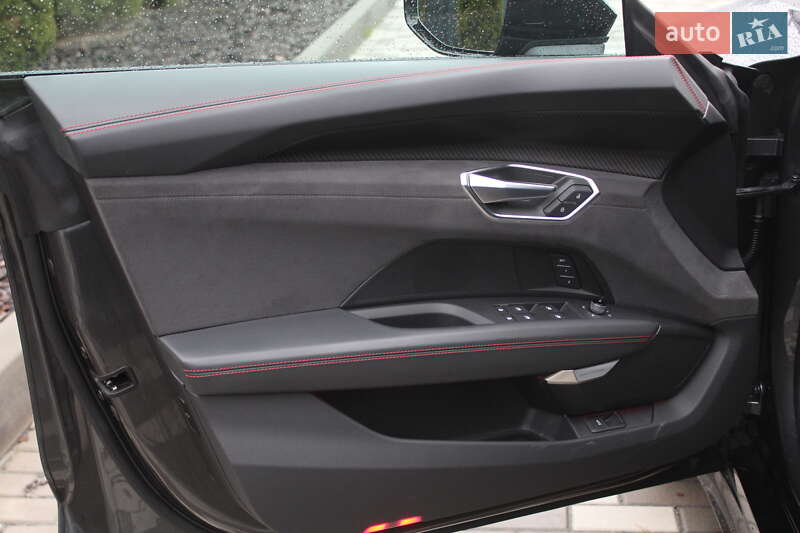 Купе Audi RS e-tron GT 2022 в Києві
