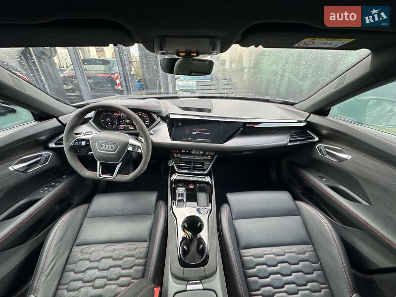 Купе Audi RS e-tron GT 2022 в Києві