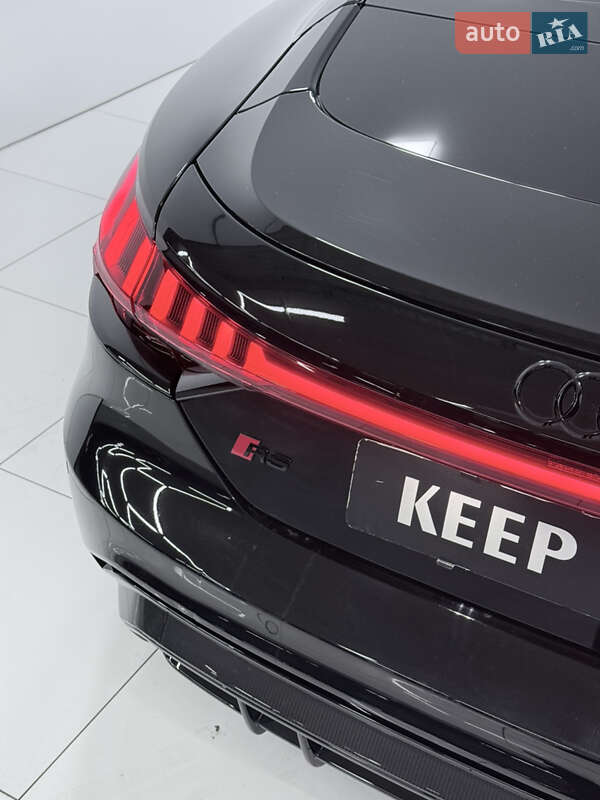 Купе Audi RS e-tron GT 2023 в Одесі