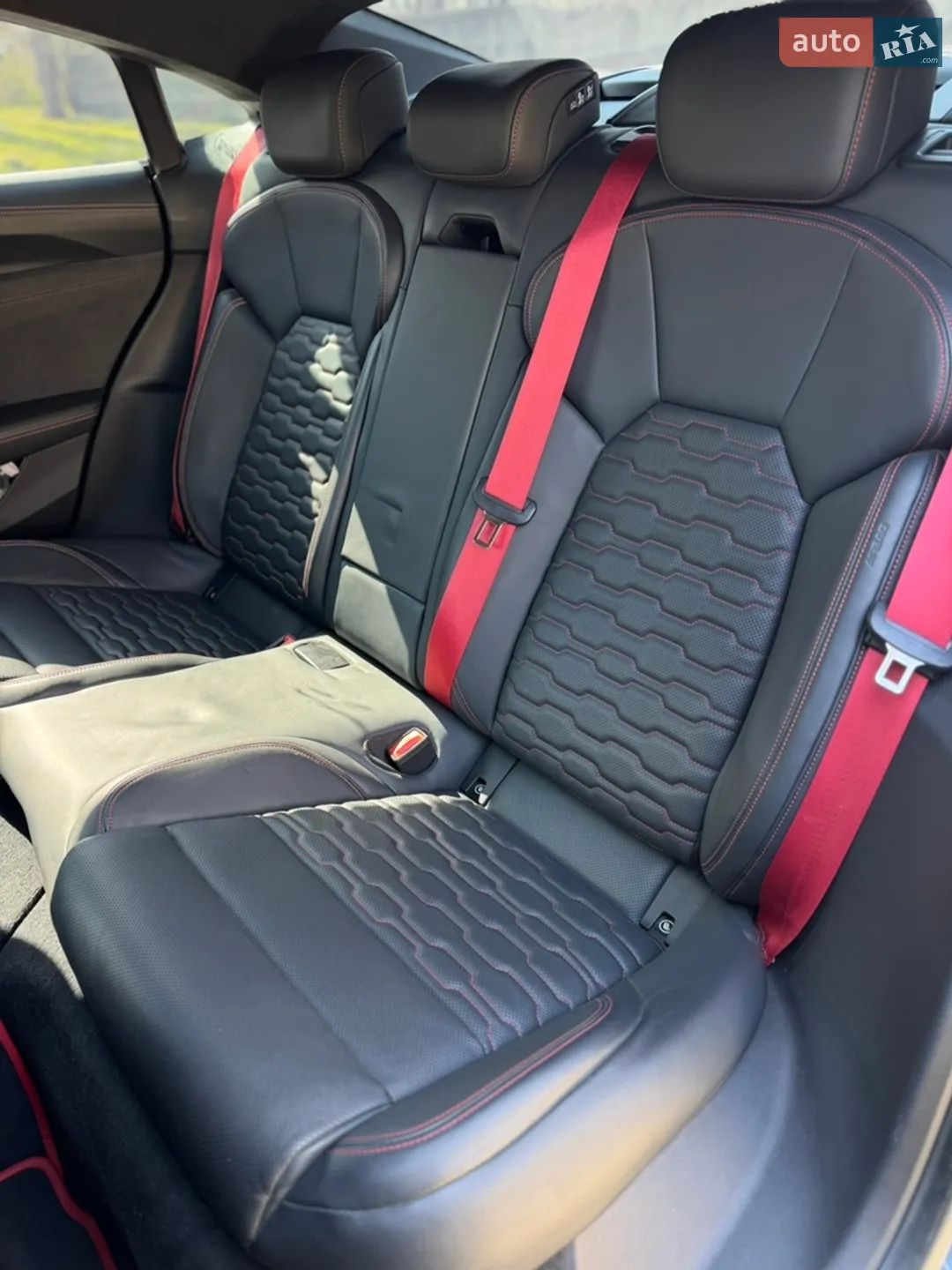2021 Audi RS e-tron GT - мініатюра 12