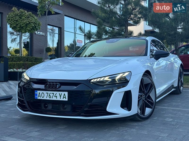 Audi RS e-tron GT 2021