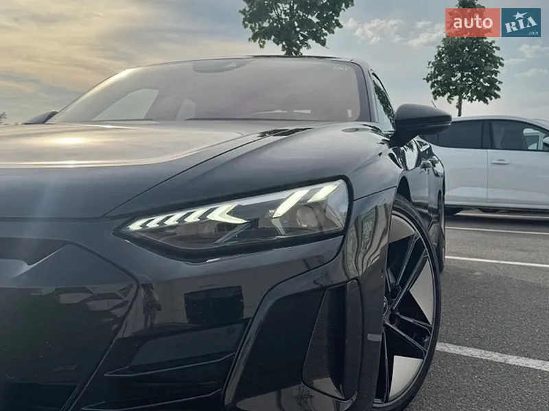 Audi RS e-tron GT 2021