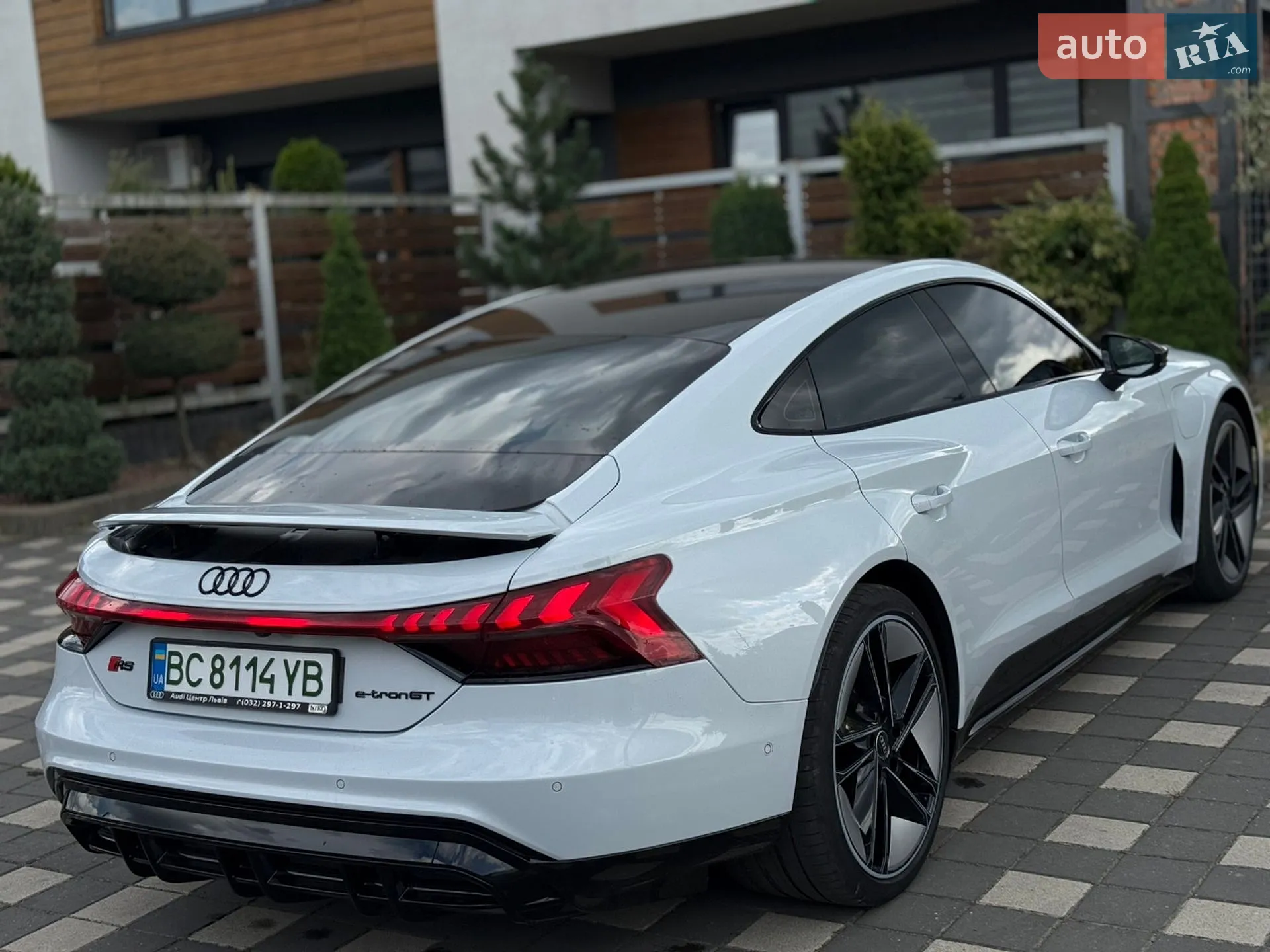 2021 Audi RS e-tron GT - мініатюра 31