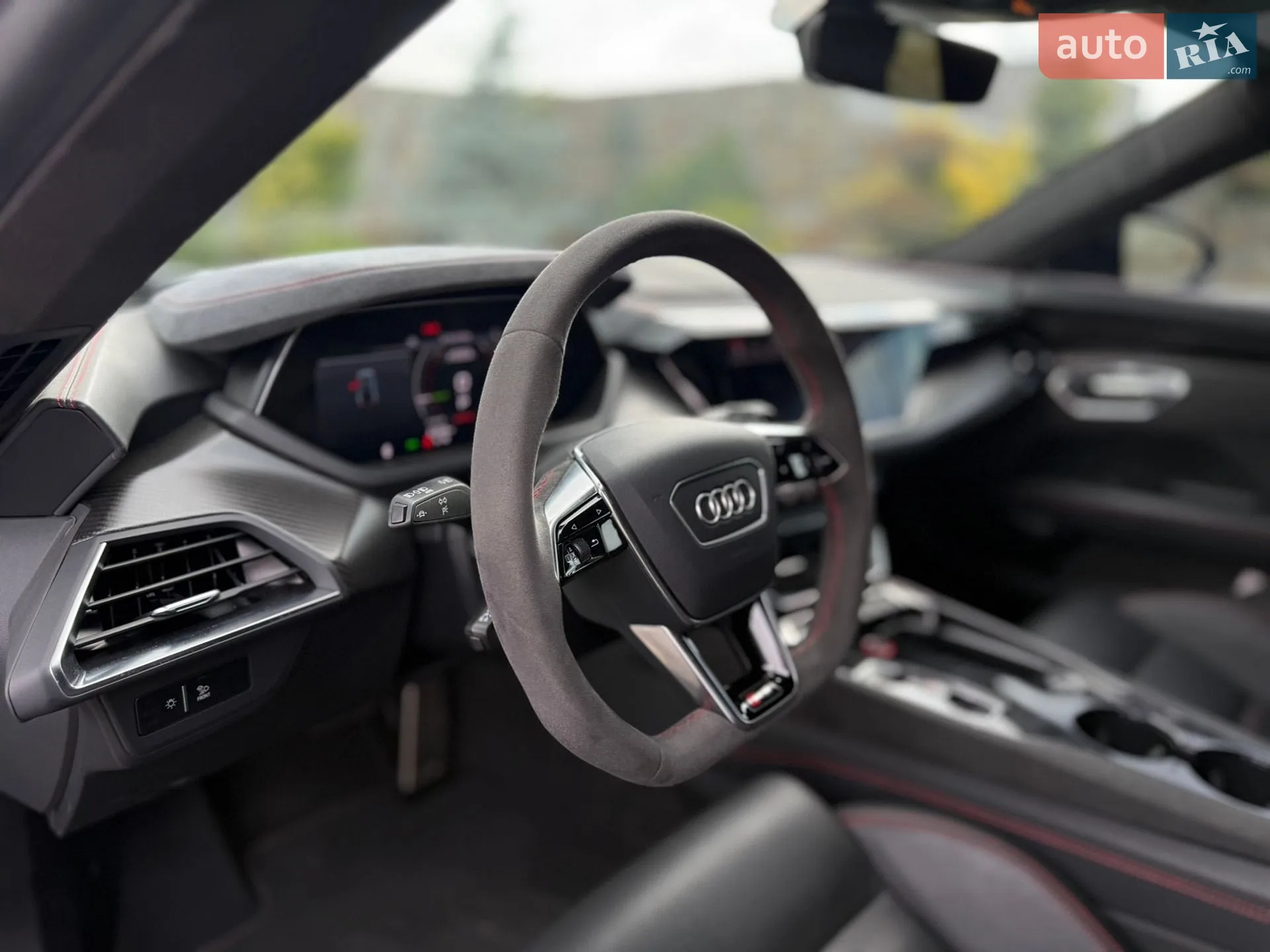 2021 Audi RS e-tron GT - мініатюра 47
