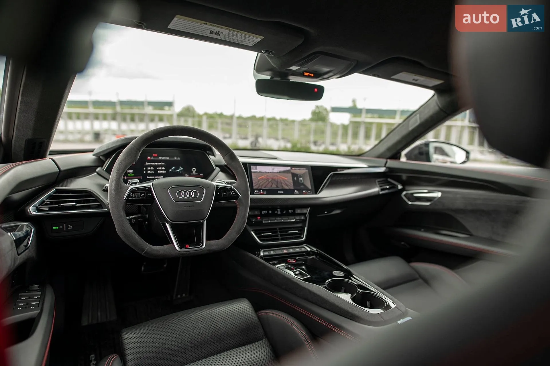 2022 Audi RS e-tron GT - мініатюра 34