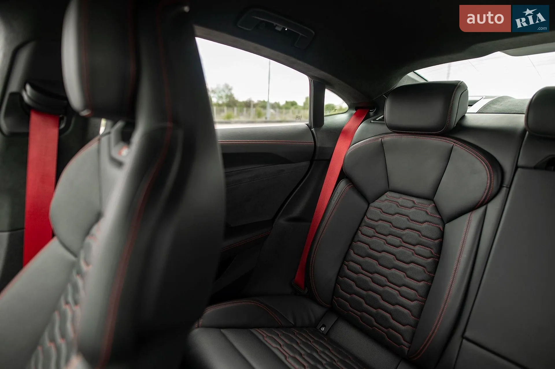 2022 Audi RS e-tron GT - мініатюра 71