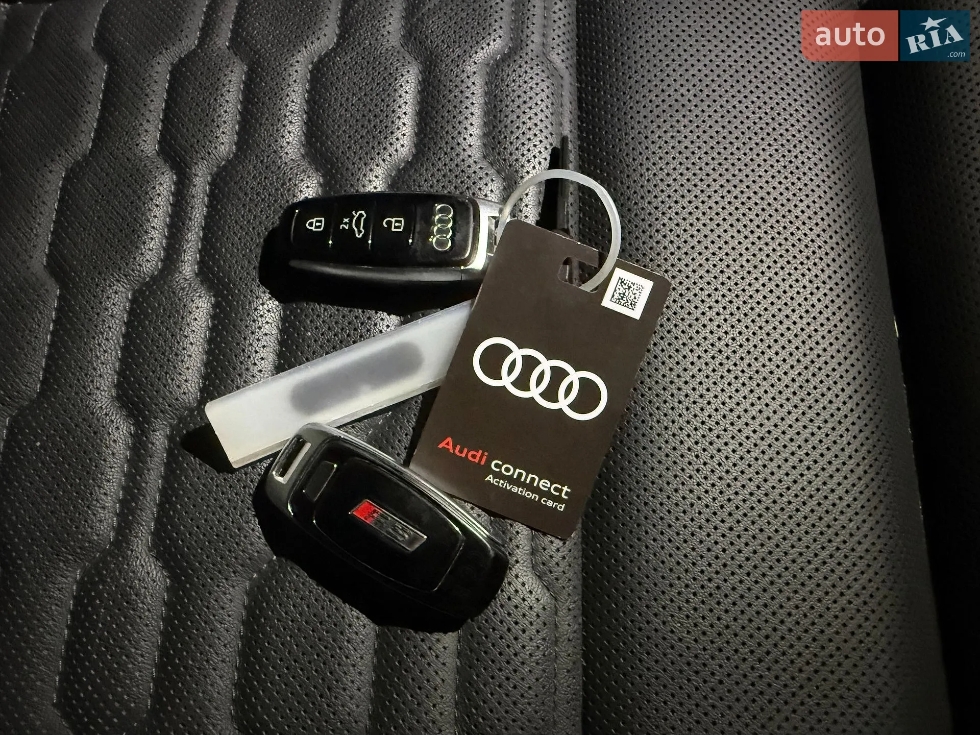 2021 Audi RS e-tron GT - мініатюра 27